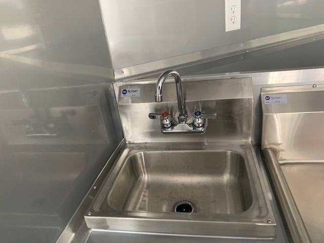 8.5' x 18' Brandy Wine BBQ Porch Concession Food Trailer - Image 10